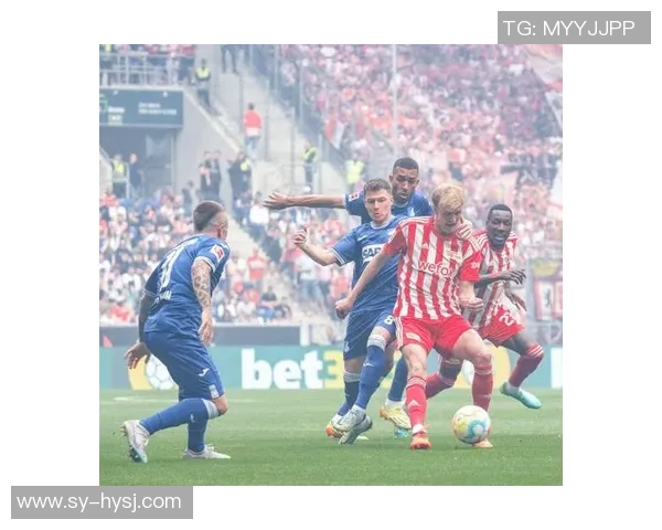 今晚都灵主场迎战国际米兰期待一场精彩对决的足球盛宴 今晚都灵主场迎战国际米兰期待一场精彩对决的足球盛宴